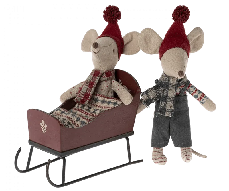 Pretend Play Toy | Red Heirloom Winter Sleigh for Plush Meileg Mouse Doll | Maileg